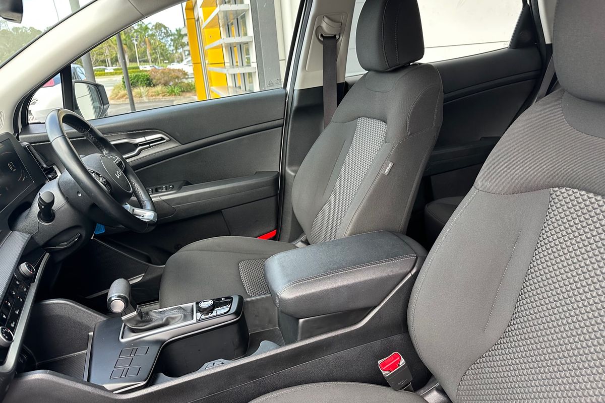 2023 Kia Sportage S NQ5