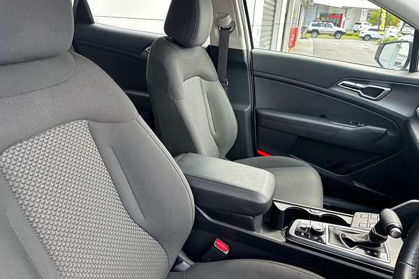 2023 Kia Sportage S NQ5