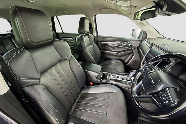 2022 Isuzu MU-X LS-T