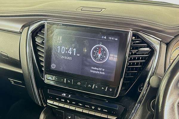 2022 Isuzu MU-X LS-T