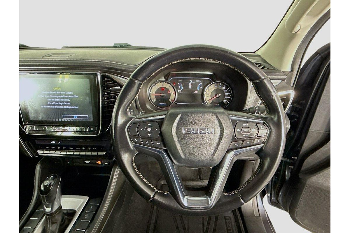 2022 Isuzu MU-X LS-T