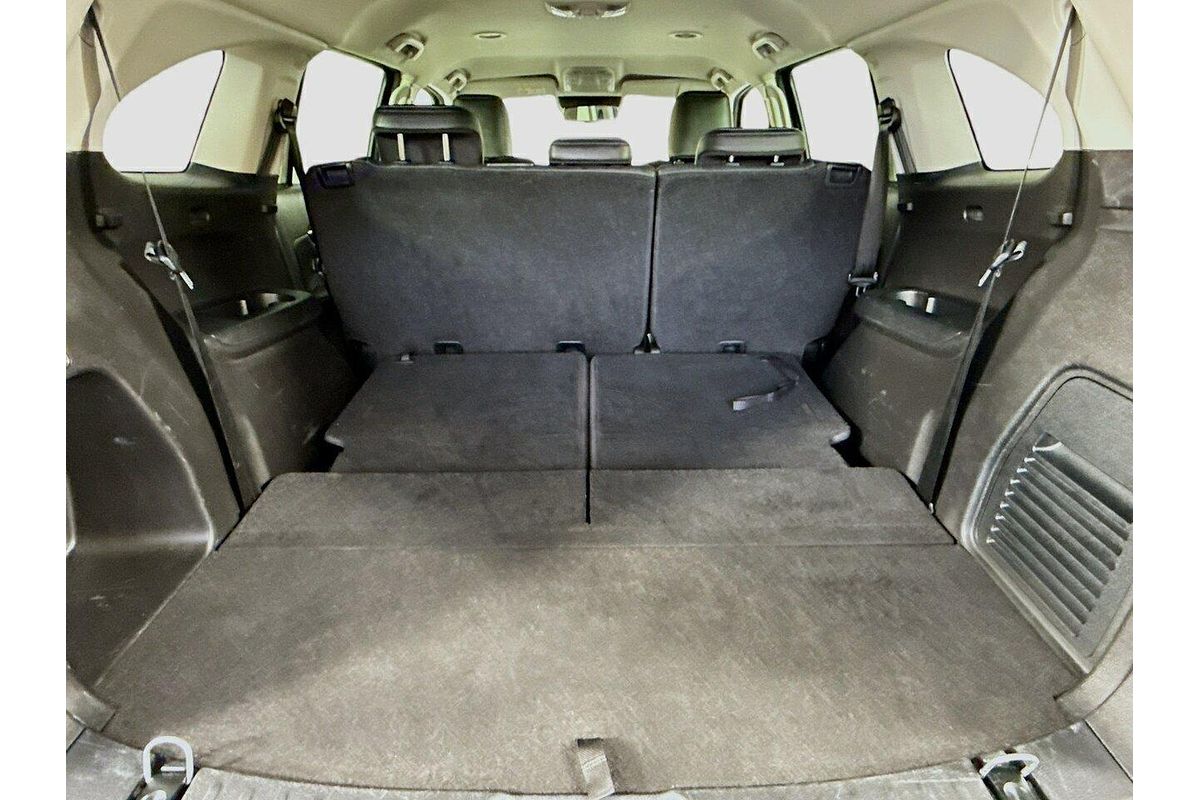 2022 Isuzu MU-X LS-T