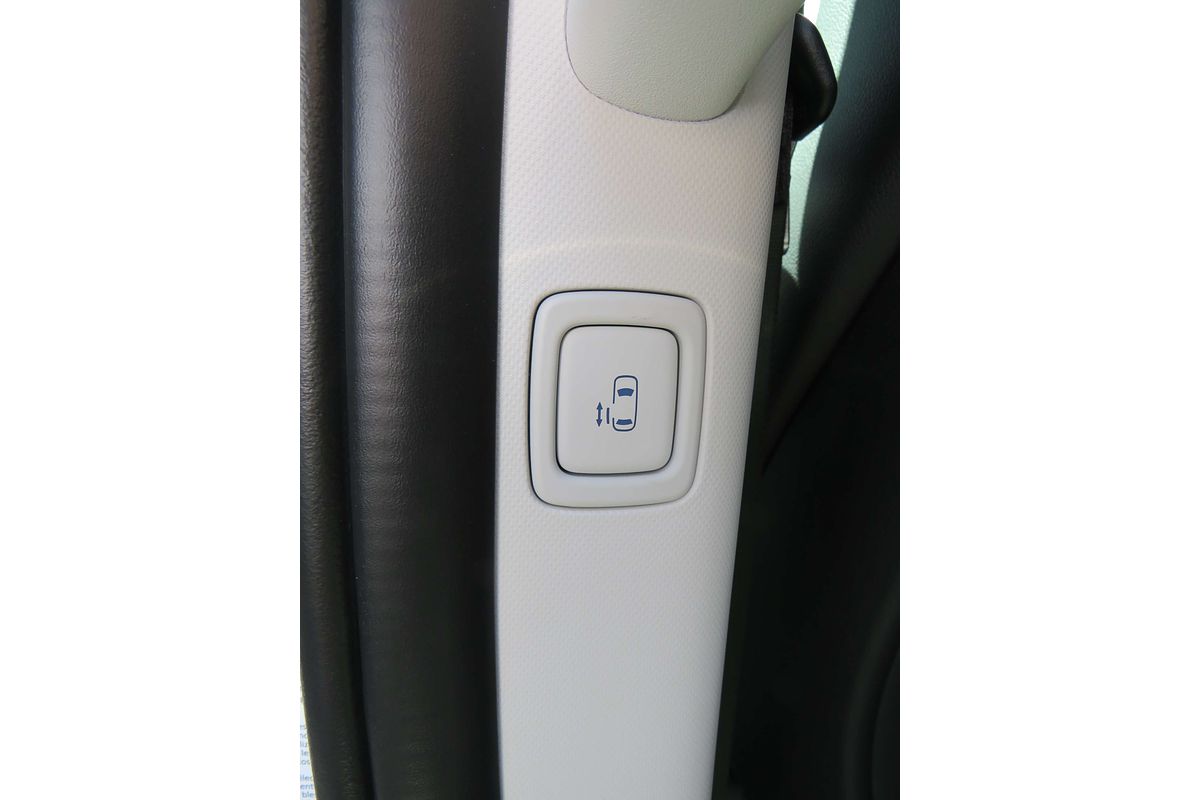 2025 Hyundai STARIA Elite US4.V3