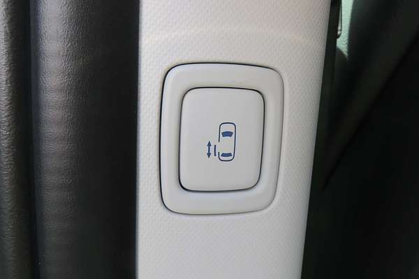 2025 Hyundai STARIA Elite US4.V3