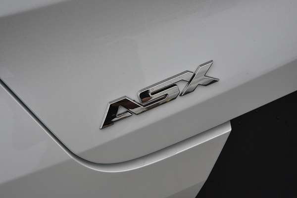 2025 Mitsubishi ASX Exceed XE