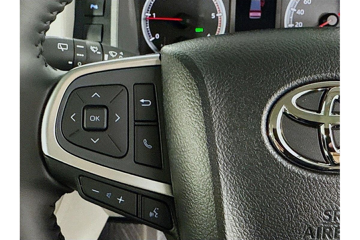 2025 Toyota Hiace GDH300R LWB