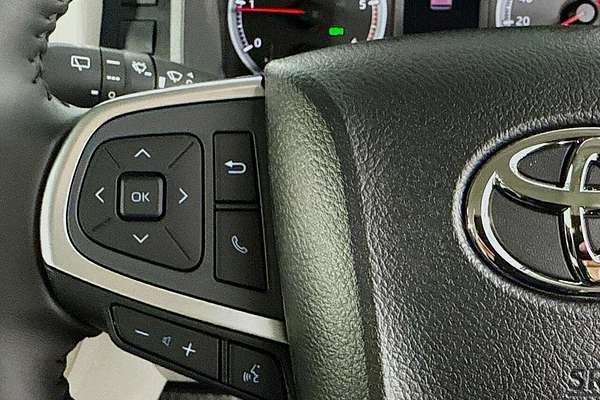 2025 Toyota Hiace GDH300R LWB