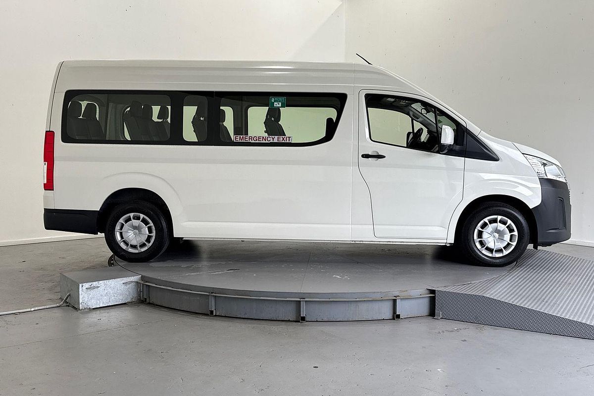 2022 Toyota Hiace Commuter GDH322R ELWB High Roof