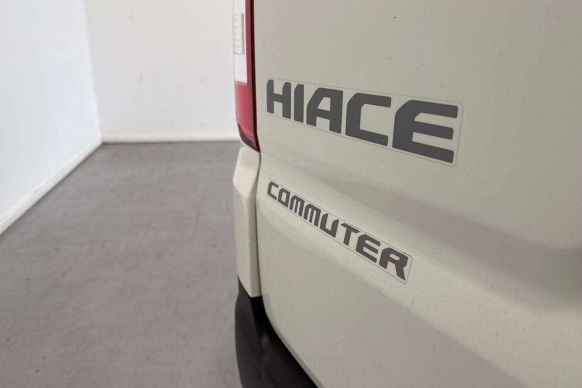 2022 Toyota Hiace Commuter GDH322R ELWB High Roof