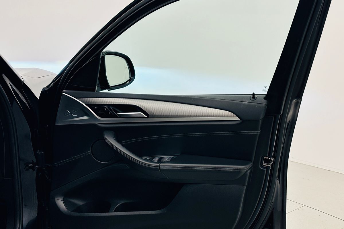 2020 BMW X3 xDrive30i G01