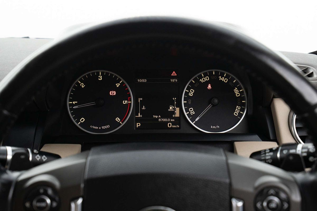 2014 Land Rover Discovery SDV6 HSE Series 4