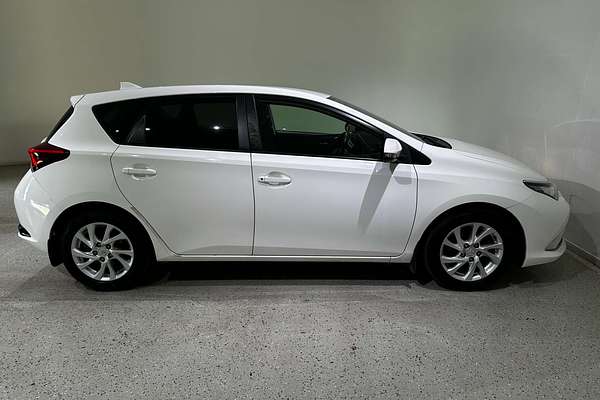 2015 Toyota Corolla Ascent Sport ZRE182R