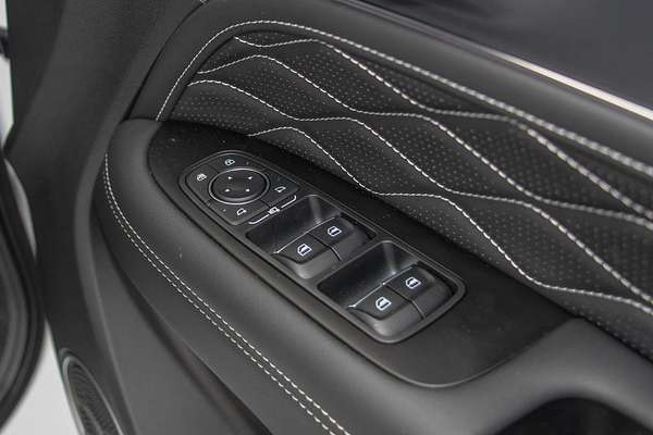 2025 GWM Tank 300 Ultra P01