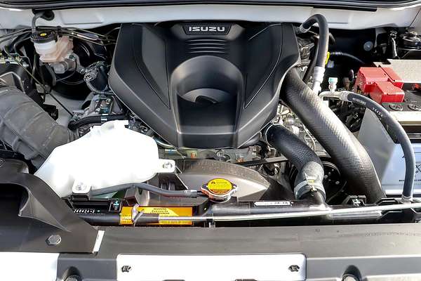 2025 Isuzu D-MAX X-TERRAIN 4X4