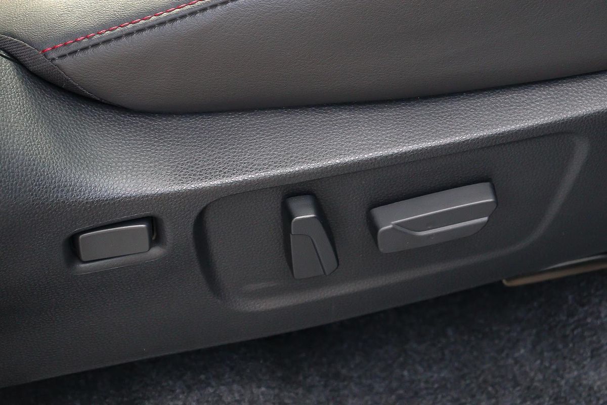 2025 Isuzu D-MAX X-TERRAIN 4X4