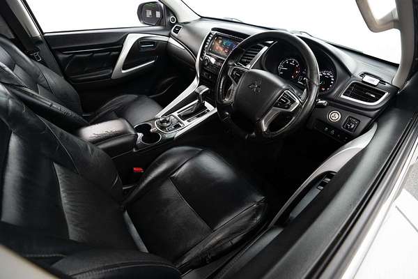 2016 Mitsubishi Pajero Sport Exceed QE