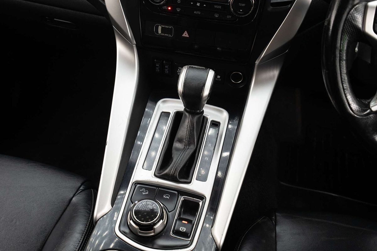 2016 Mitsubishi Pajero Sport Exceed QE