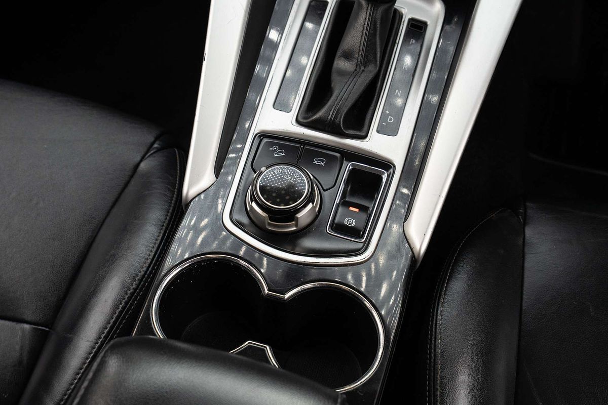 2016 Mitsubishi Pajero Sport Exceed QE