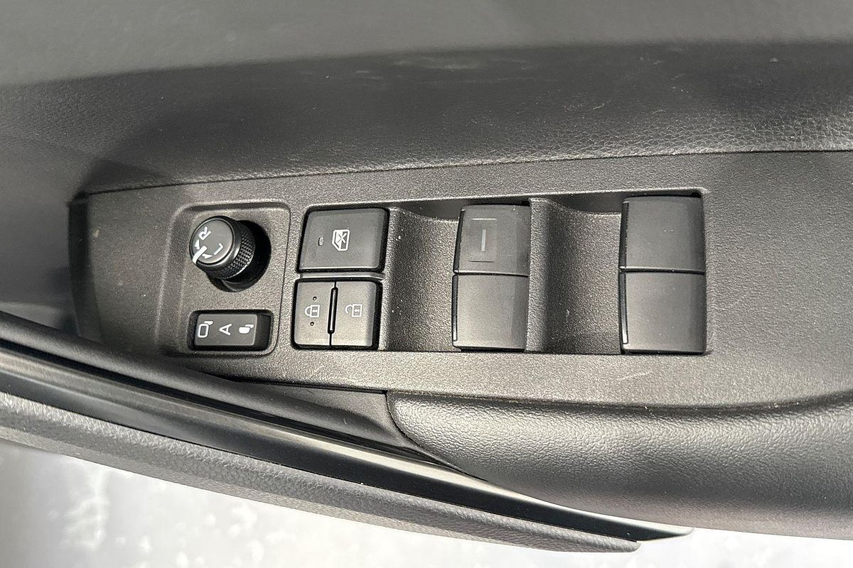 2025 Toyota Corolla Cross Atmos MXGH15R