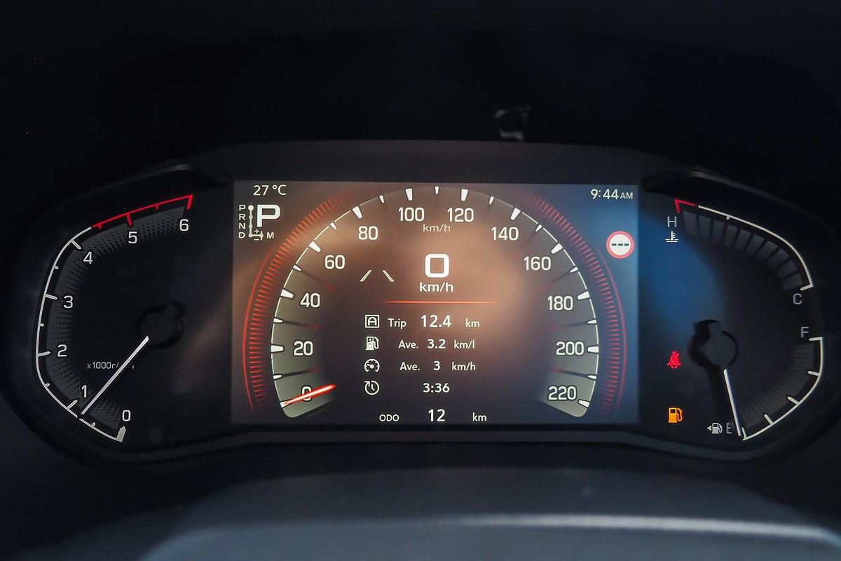 2025 Isuzu MU-X X-TERRAIN