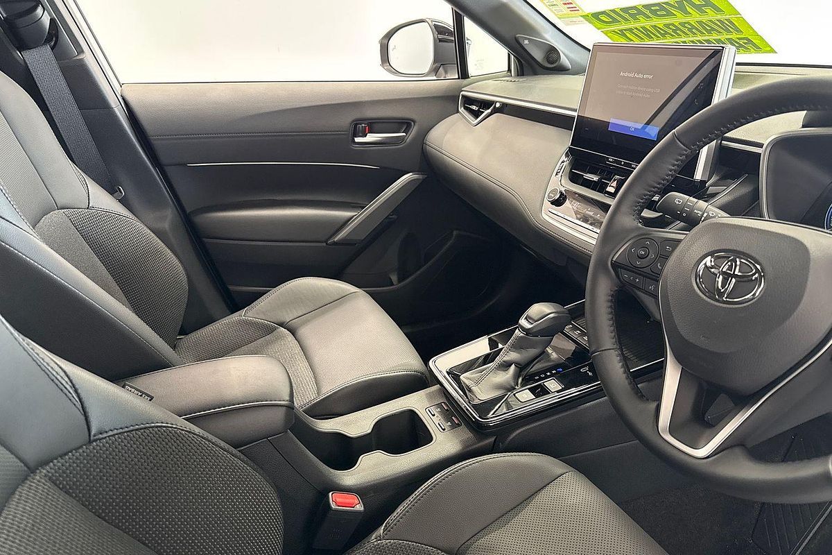 2025 Toyota Corolla Cross Atmos MXGH15R