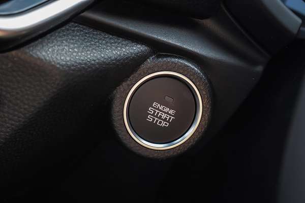 2025 Isuzu MU-X X-TERRAIN