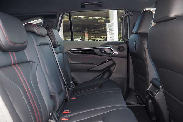 2025 Isuzu MU-X X-TERRAIN