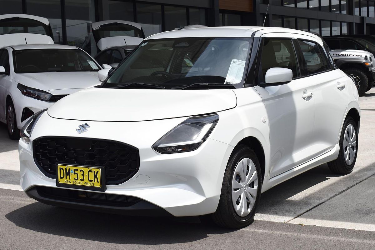 2024 Suzuki Swift Hybrid UZ