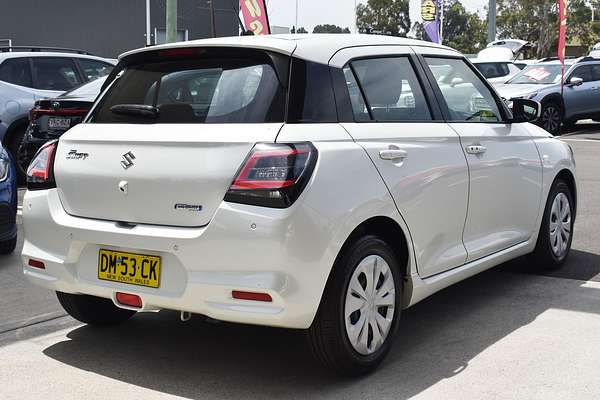 2024 Suzuki Swift Hybrid UZ