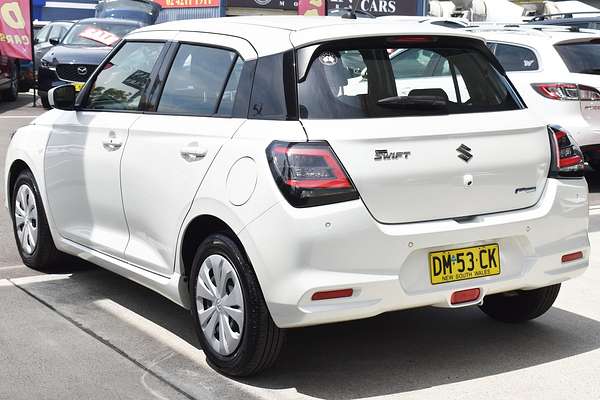 2024 Suzuki Swift Hybrid UZ