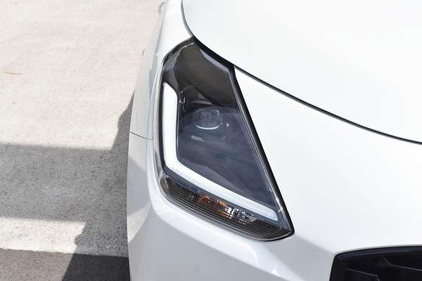 2024 Suzuki Swift Hybrid UZ