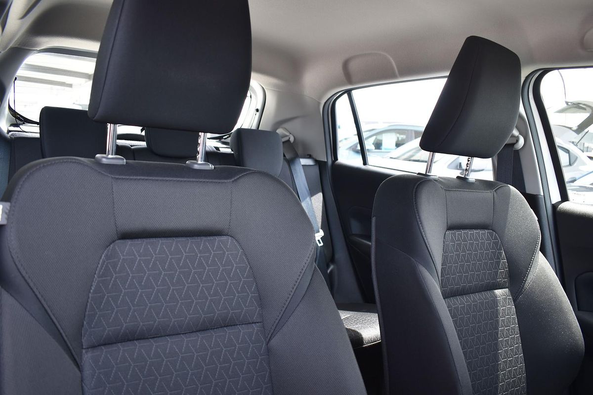 2024 Suzuki Swift Hybrid UZ