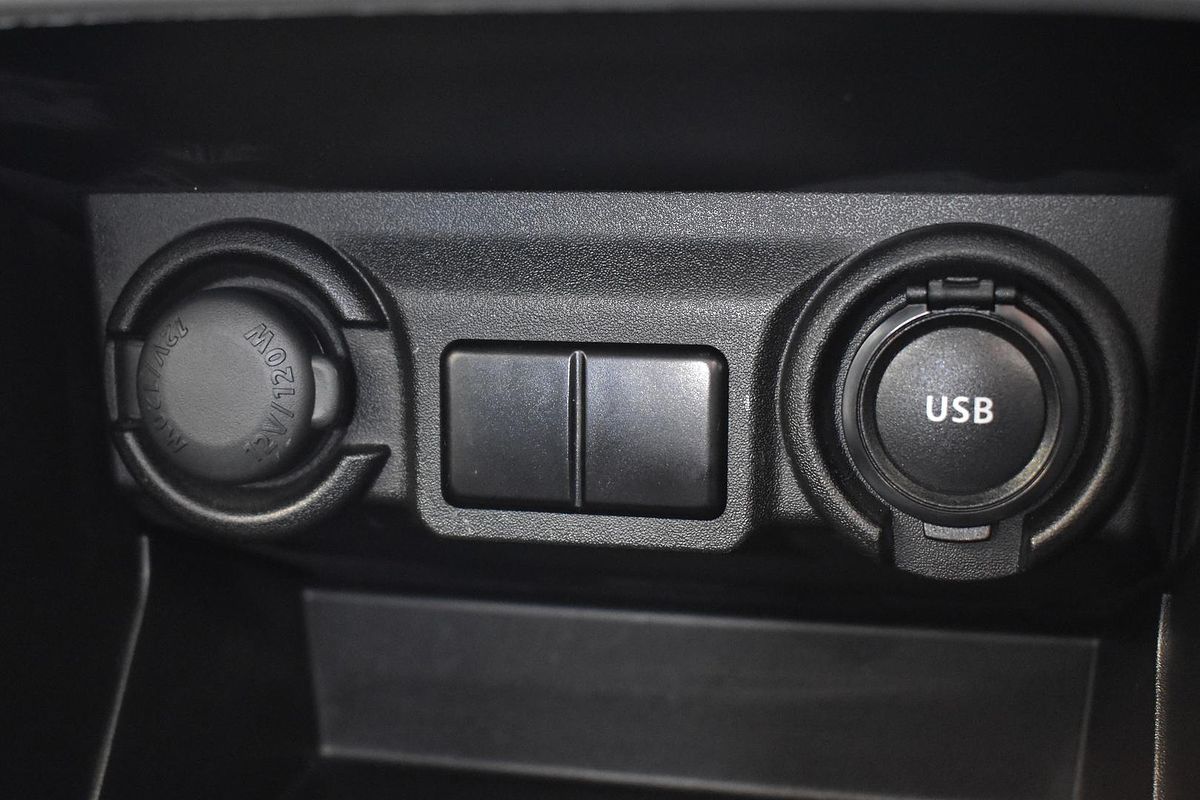 2024 Suzuki Swift Hybrid UZ