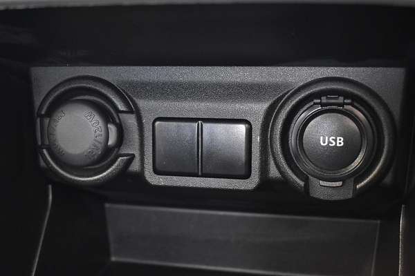 2024 Suzuki Swift Hybrid UZ