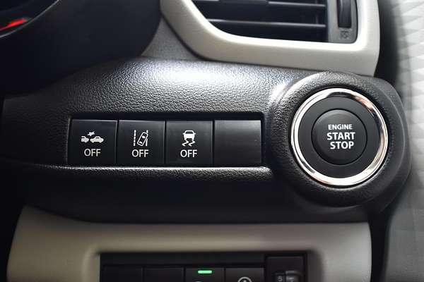 2024 Suzuki Swift Hybrid UZ