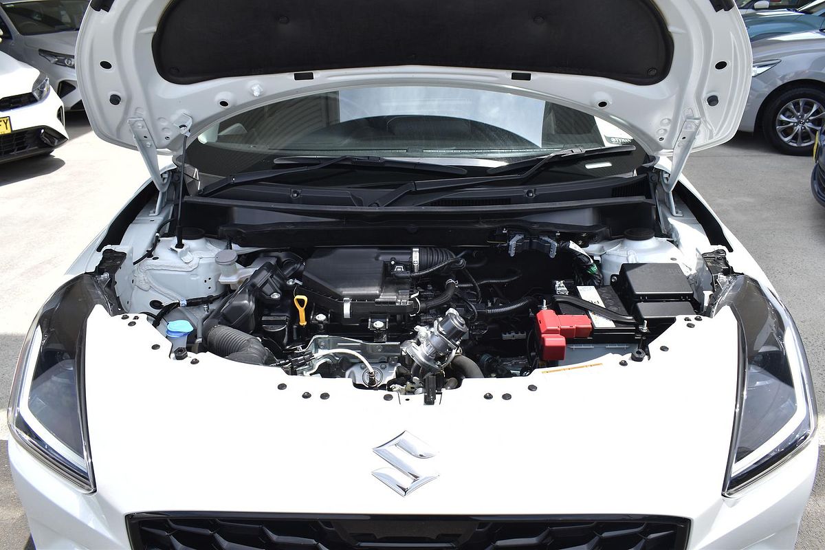 2024 Suzuki Swift Hybrid UZ