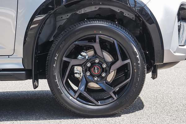 2025 Isuzu MU-X X-TERRAIN