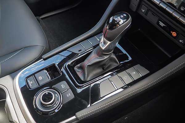 2025 Isuzu MU-X X-TERRAIN