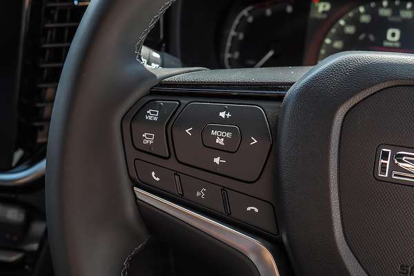 2025 Isuzu MU-X X-TERRAIN