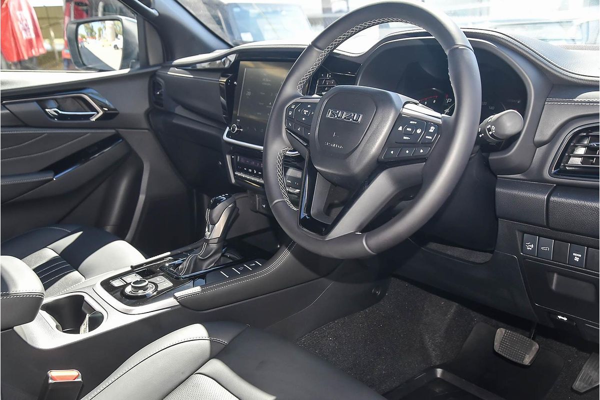 2025 Isuzu MU-X LS-T