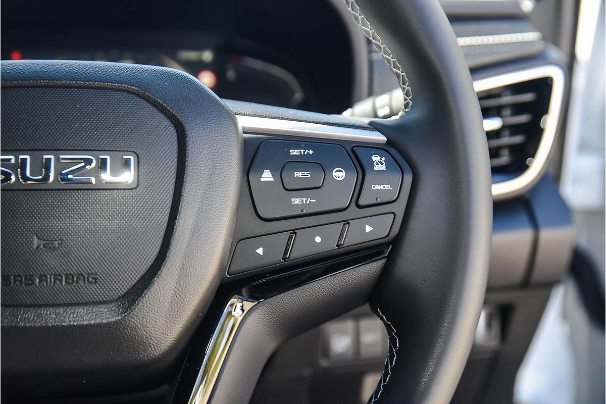 2025 Isuzu MU-X LS-T