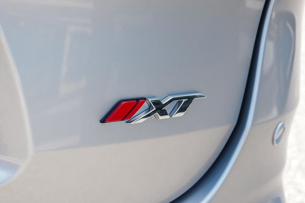 2025 Isuzu MU-X X-TERRAIN