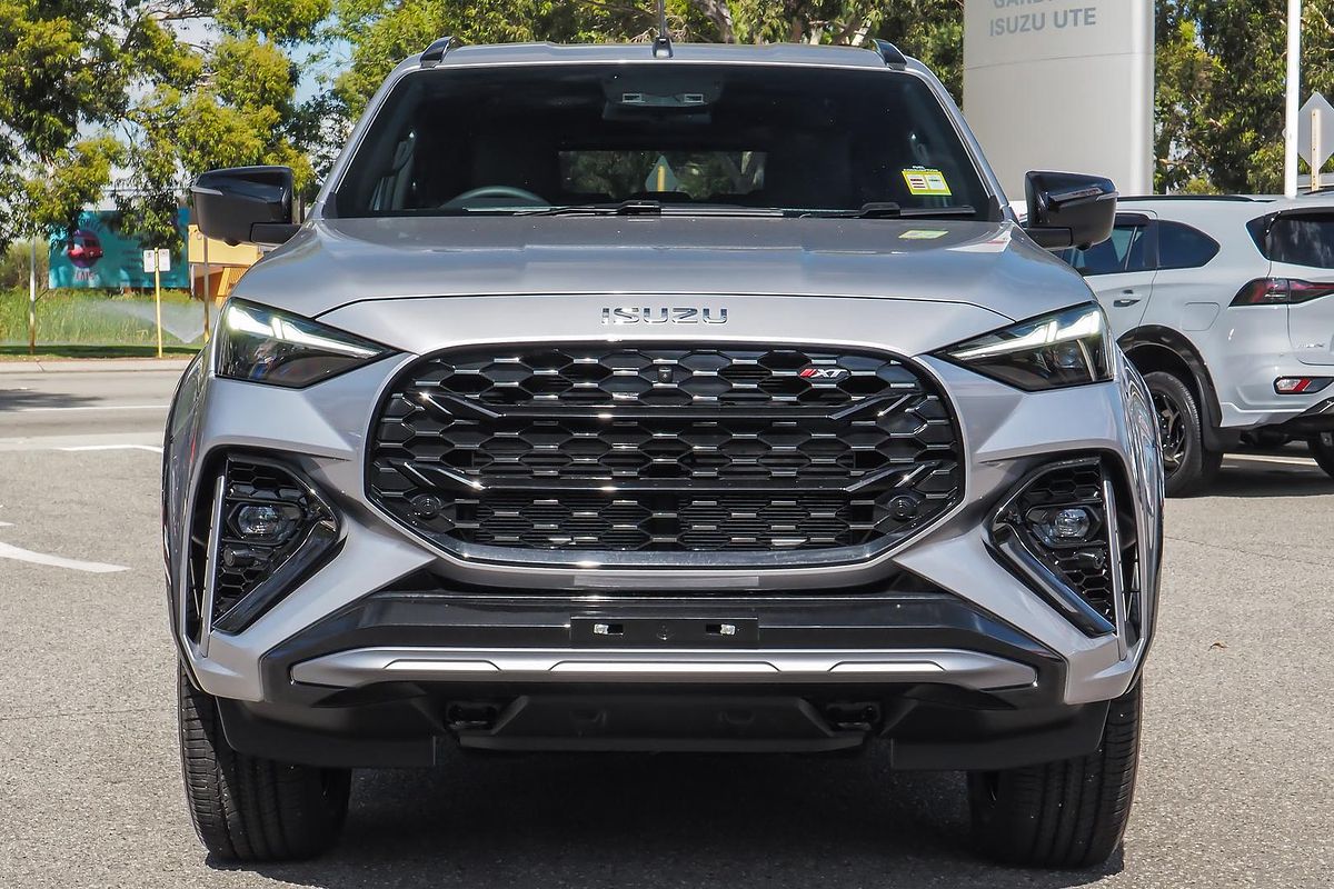 2025 Isuzu MU-X X-TERRAIN