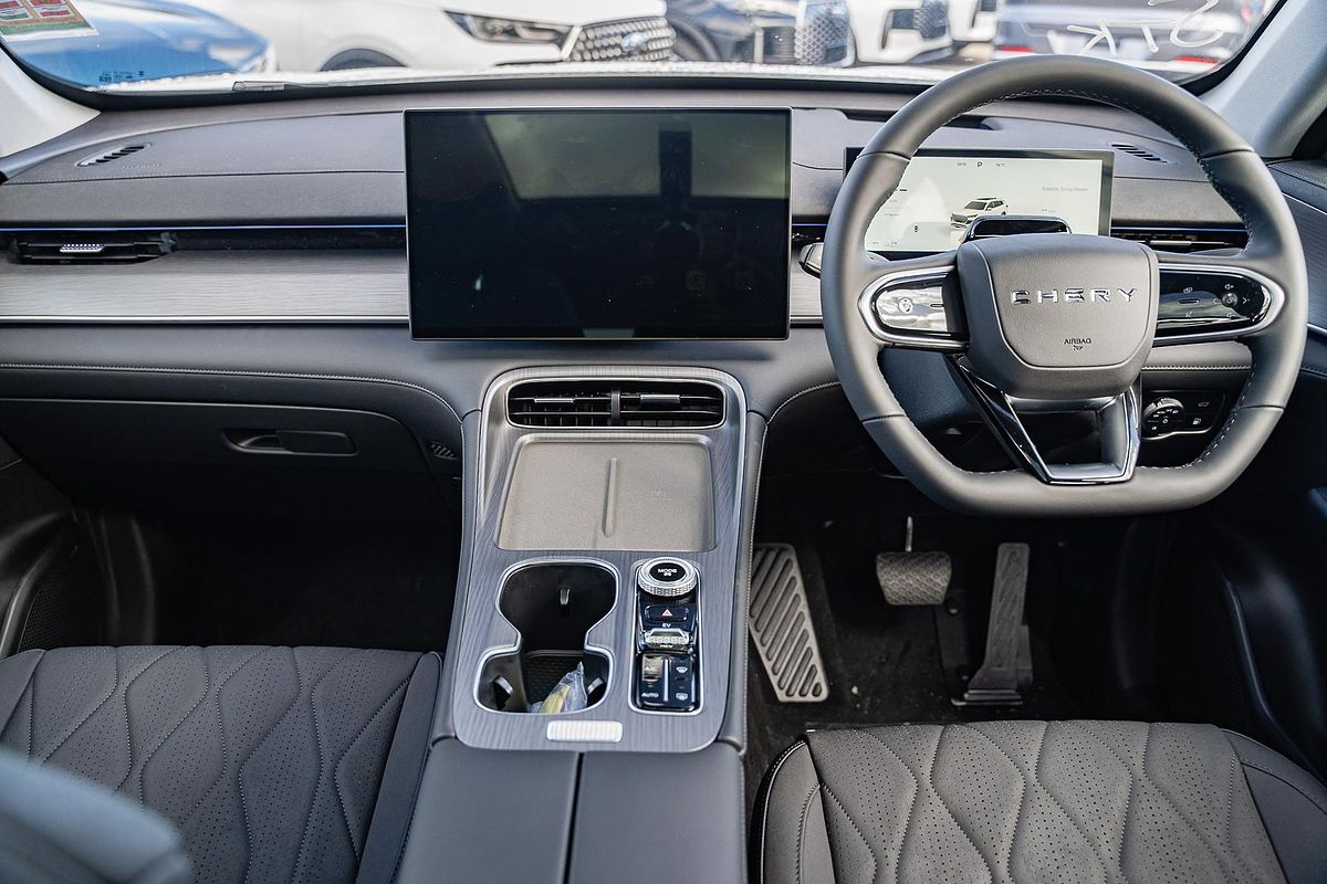 2025 Chery Tiggo 8 Super Hybrid Ultimate T31