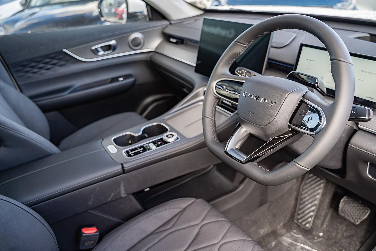 2025 Chery Tiggo 8 Super Hybrid Ultimate T31