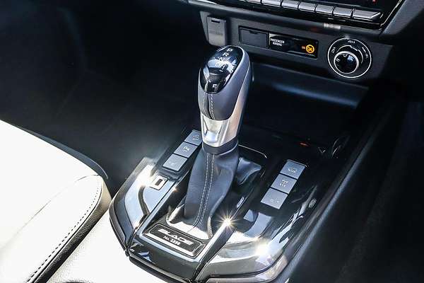 2025 Isuzu D-MAX BLADE 4X4