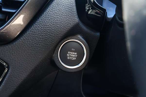 2025 Isuzu D-MAX BLADE 4X4