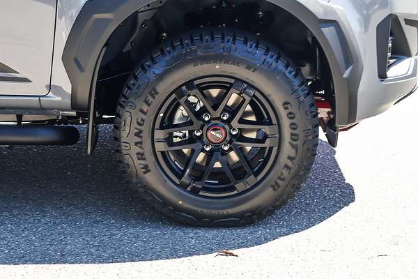 2025 Isuzu D-MAX BLADE 4X4