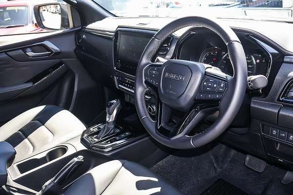 2025 Isuzu D-MAX BLADE 4X4