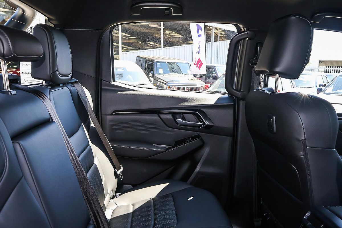 2025 Isuzu D-MAX BLADE 4X4